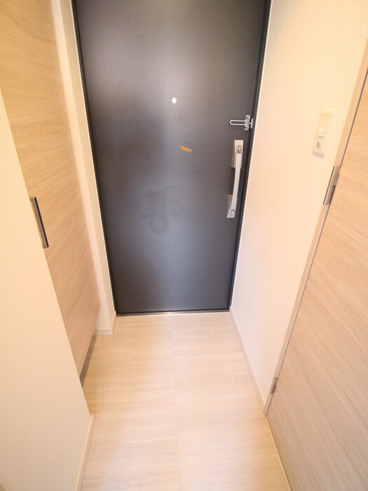 物件内観写真15　(玄関)