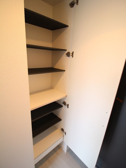 物件内観写真16　(靴箱)