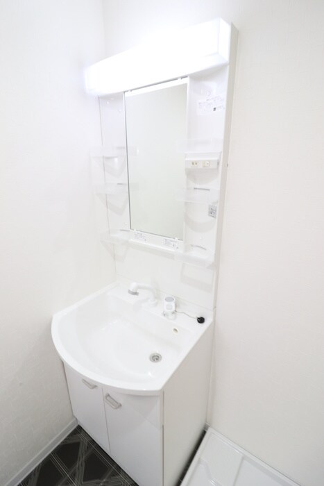 物件内観写真11　(洗面)