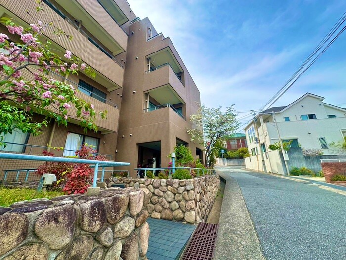 物件外観写真4　(周辺環境)