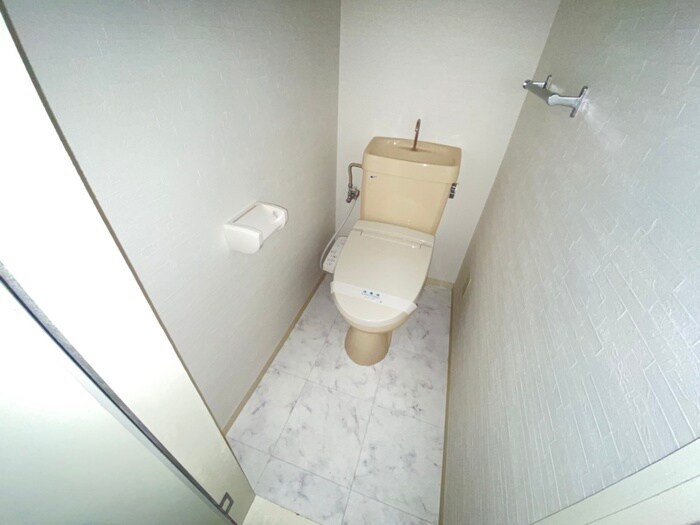 物件内観写真14　(トイレ)