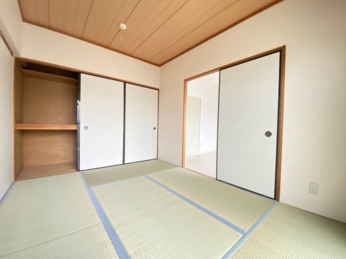 物件内観写真15　(収納)