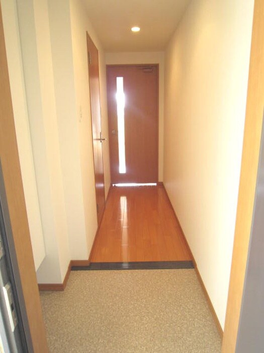 物件内観写真19　(玄関)