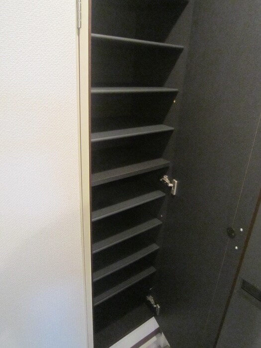 物件内観写真4　(靴箱)