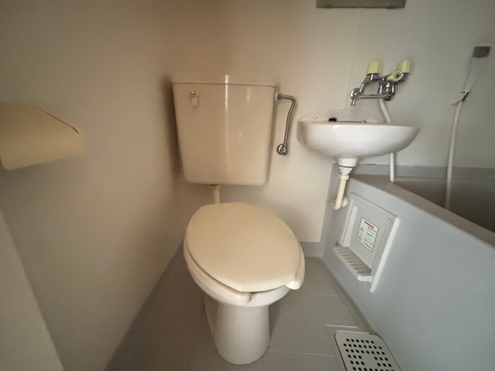 物件内観写真9　(トイレ)