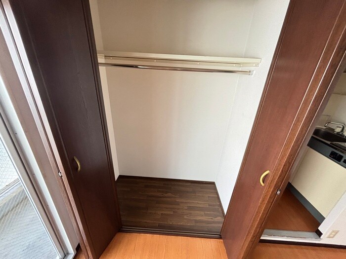 物件内観写真11　(収納)