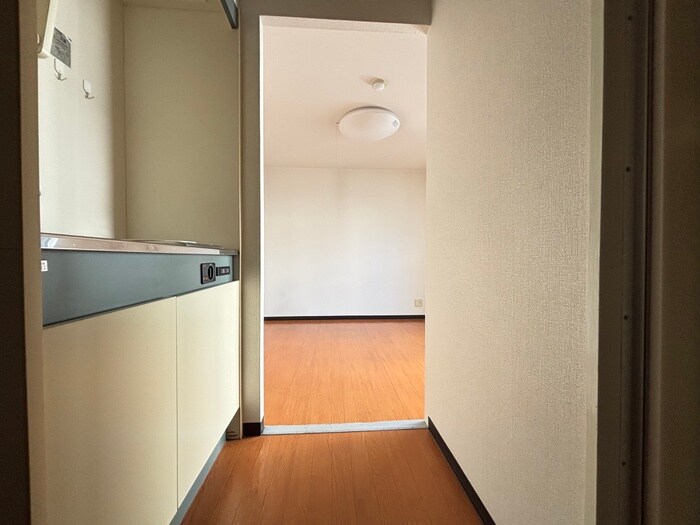 物件内観写真18　(廊下)