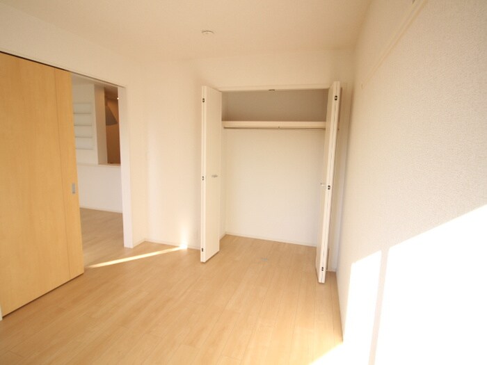 物件内観写真10　(収納)