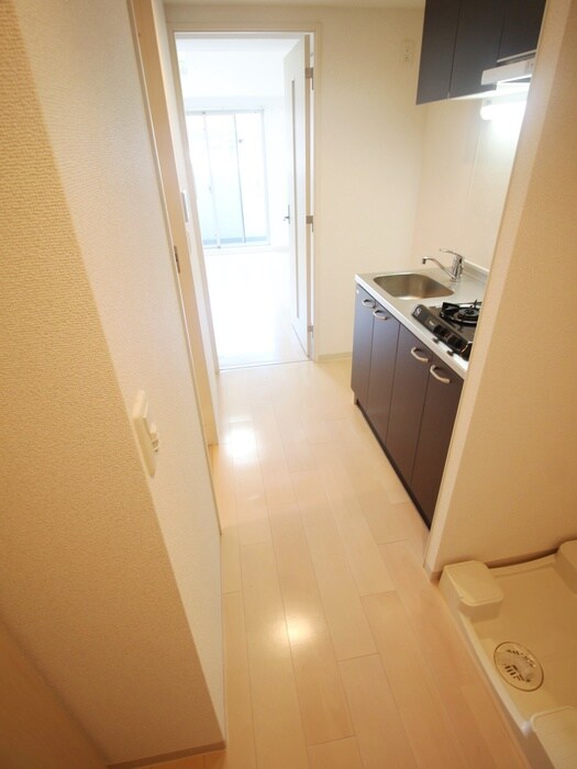 物件内観写真17　(廊下)