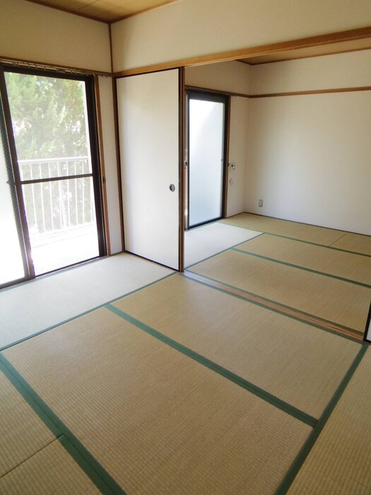 物件内観写真9　(居室)