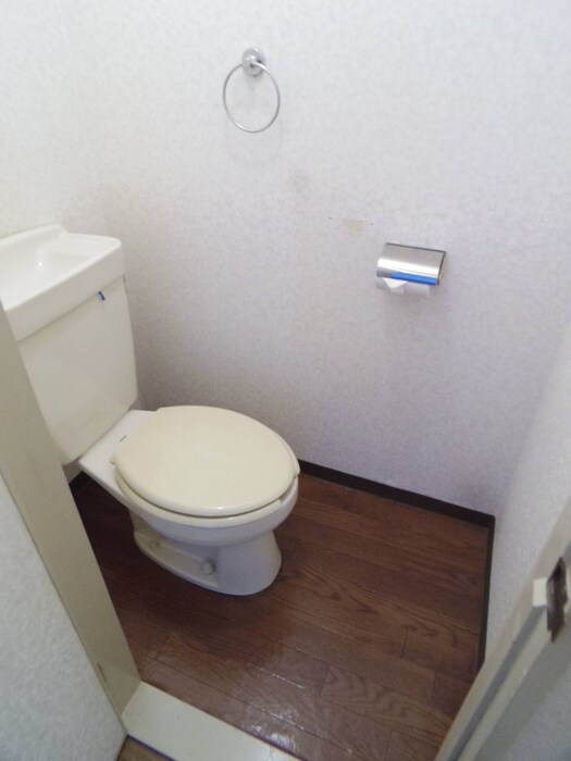 物件内観写真13　(トイレ)