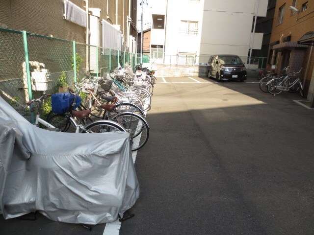 物件外観写真3　(駐輪場)