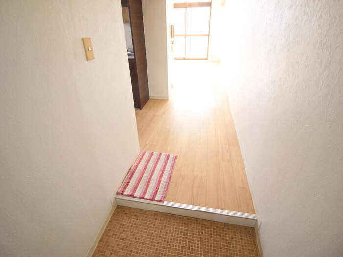 物件内観写真21　(廊下)