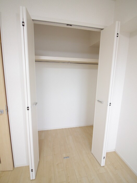 物件内観写真16　(収納)