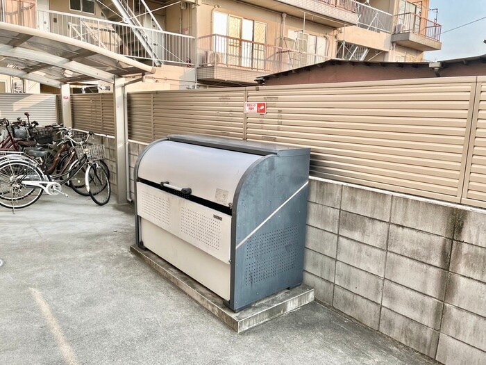 物件外観写真4　(建物設備)