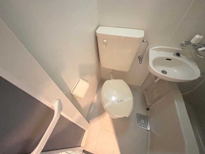 物件内観写真15　(トイレ)