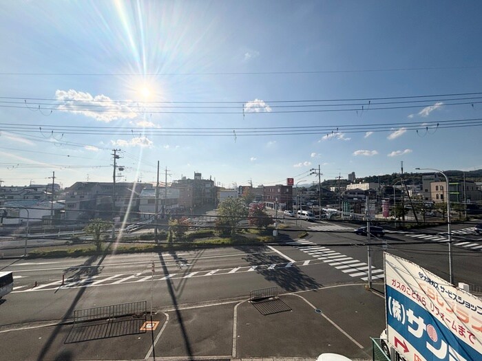 物件内観写真22　(室内からの展望)