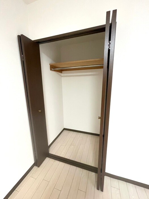 物件内観写真13　(収納)