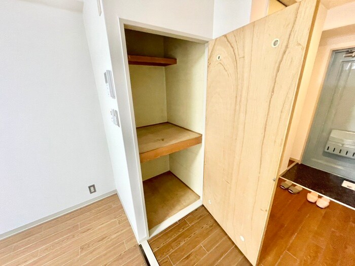 物件内観写真13　(収納)