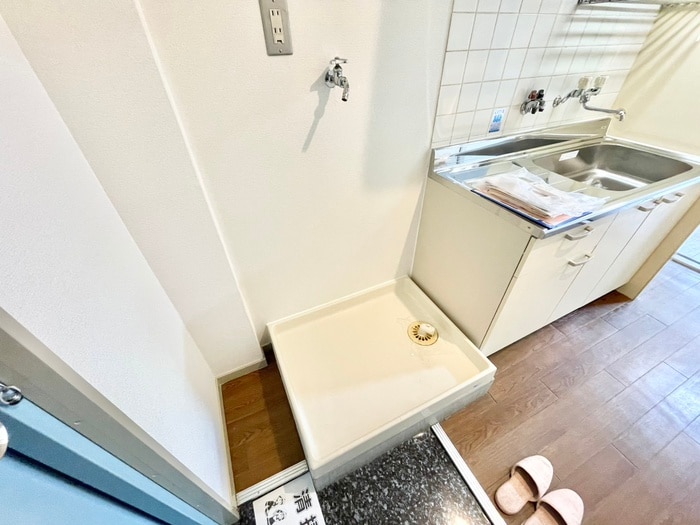物件内観写真18　(洗濯機置場)
