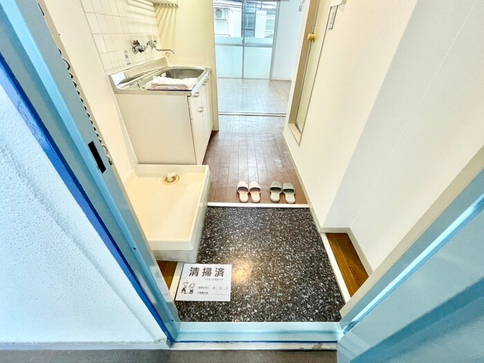 物件内観写真20　(玄関)