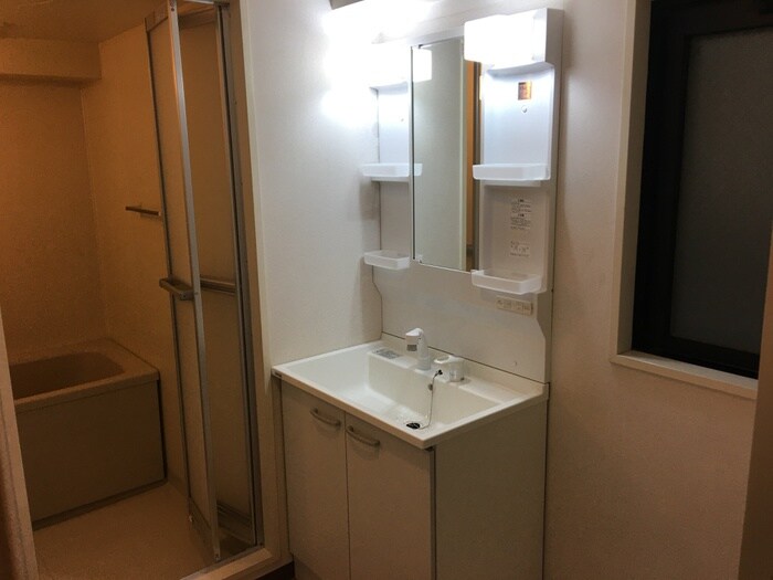 物件内観写真9　(洗面)