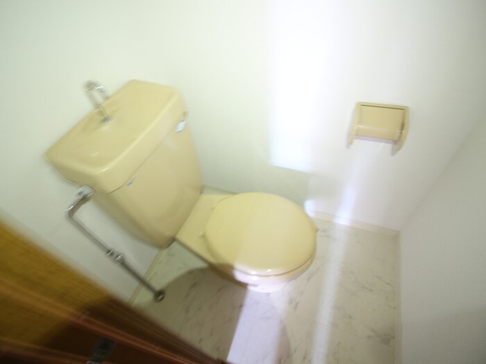 物件内観写真14　(トイレ)