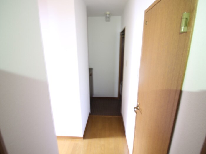 物件内観写真18　(廊下)