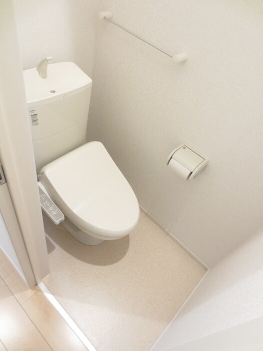 物件内観写真13　(トイレ)