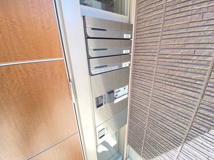 シャ－メゾン上杉の建物設備