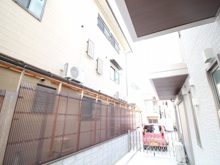 物件内観写真22　(室内からの展望)