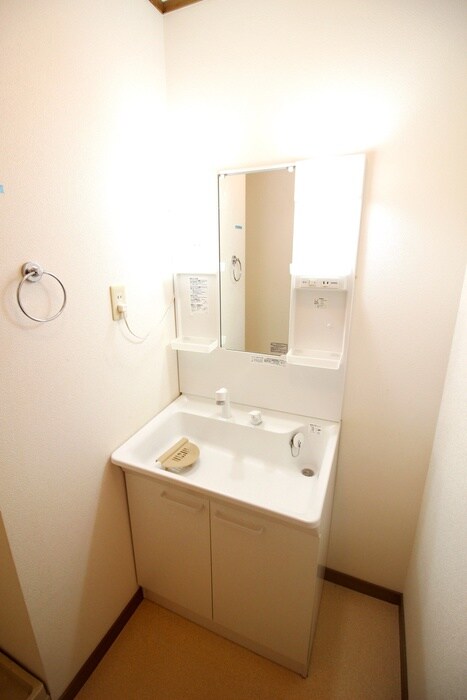 物件内観写真8　(洗面)