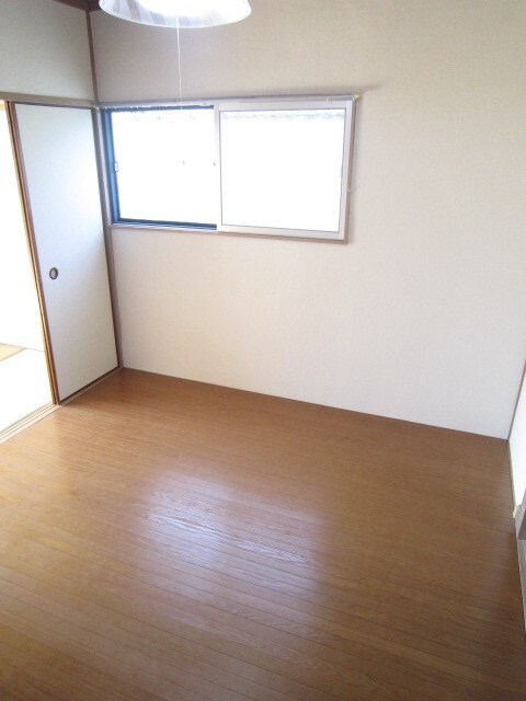 物件内観写真6　(居室)