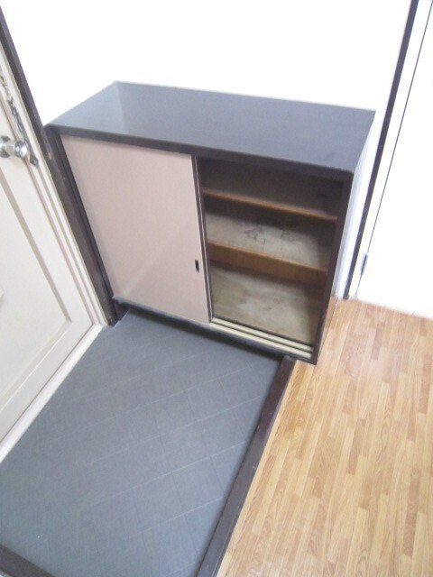物件内観写真13　(靴箱)