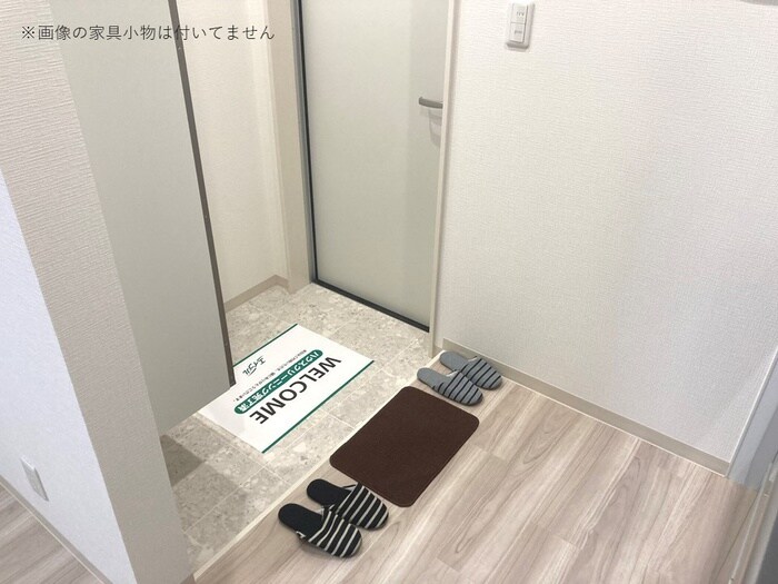 物件内観写真7　(玄関)