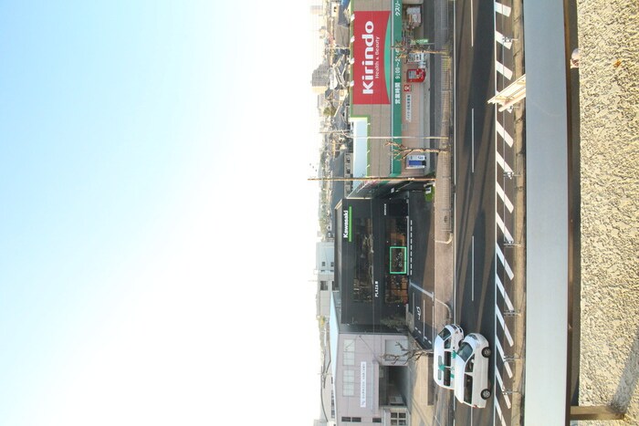 物件内観写真20　(室内からの展望)