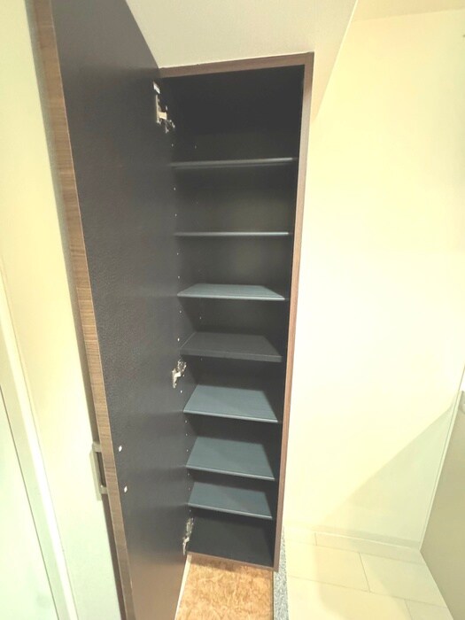 物件内観写真13　(靴箱)