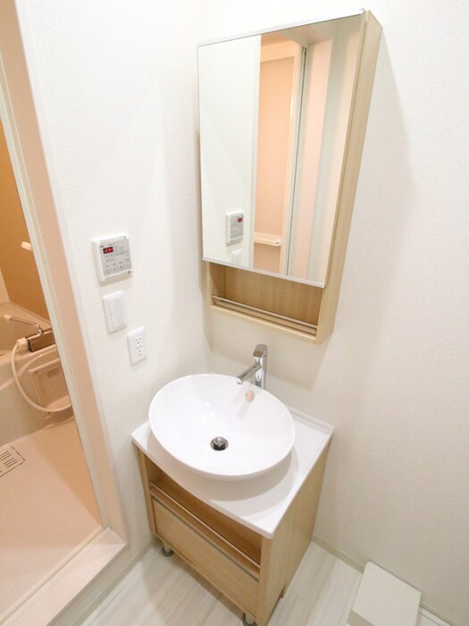 物件内観写真9　(洗面)