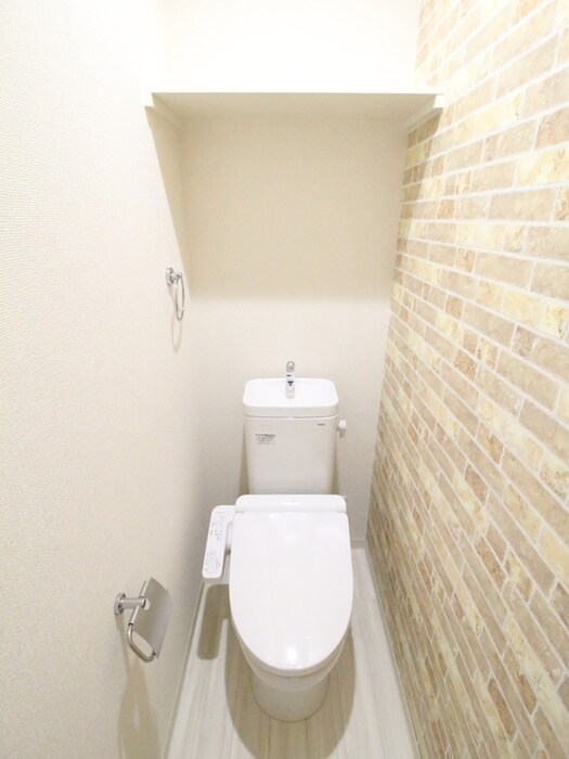 物件内観写真14　(トイレ)