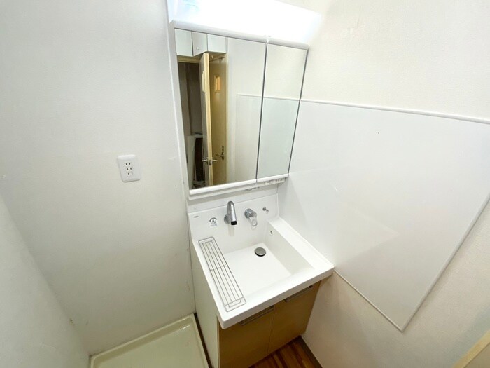 物件内観写真16　(洗面)