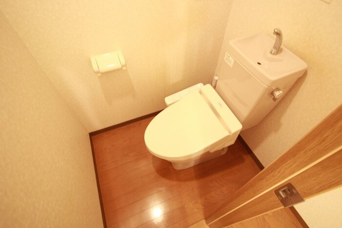 物件内観写真14　(トイレ)