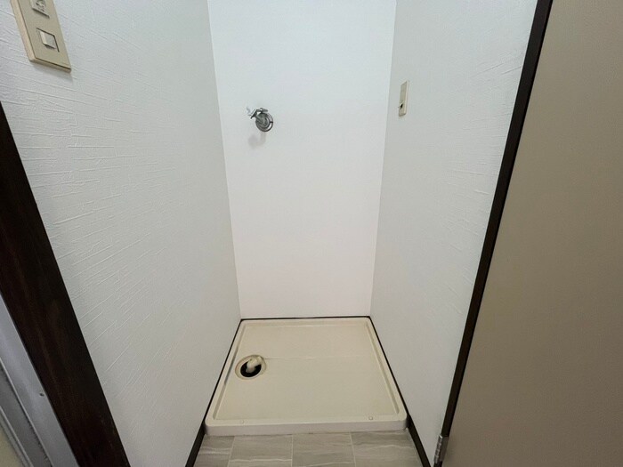 物件内観写真20　(洗濯機置場)