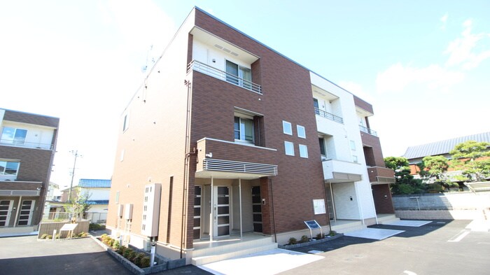 物件外観写真2　(外観写真)