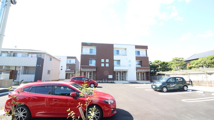 物件外観写真6　(外観写真)