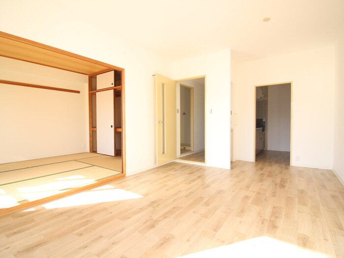 物件内観写真8　(居室)