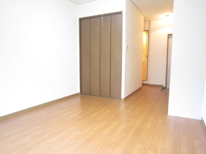 物件内観写真16　(廊下)