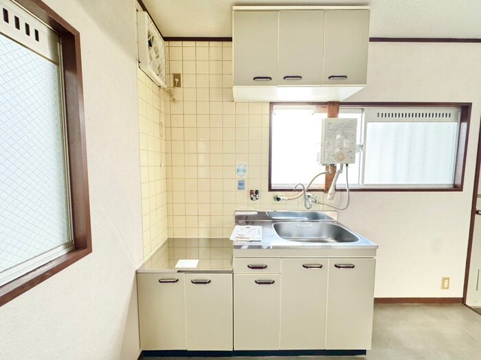 物件内観写真3　(キッチン)