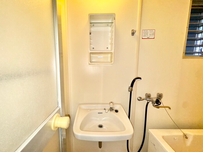 物件内観写真5　(洗面)