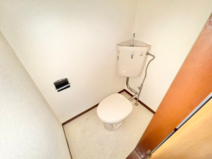 物件内観写真6　(トイレ)