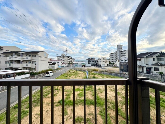 物件内観写真16　(室内からの展望)